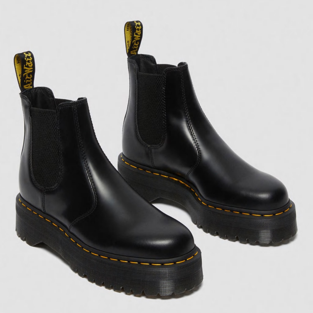 Dr. Martens 2976 Smooth Leather Platform Chelsea Boots Size Women’s 8